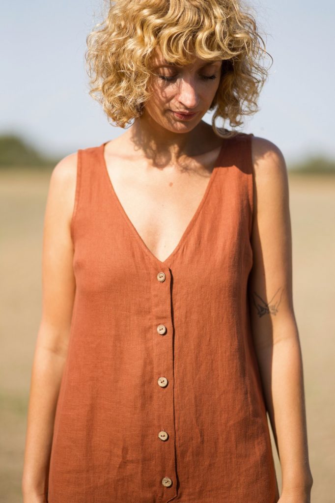 Sleeveless wide leg linen jumpsuit - Image 2