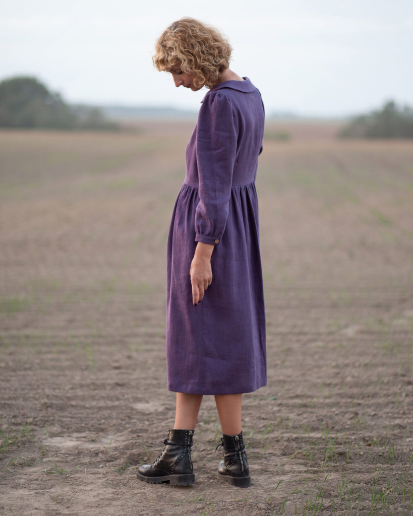 Long sleeve linen dress with button closure - Image 2
