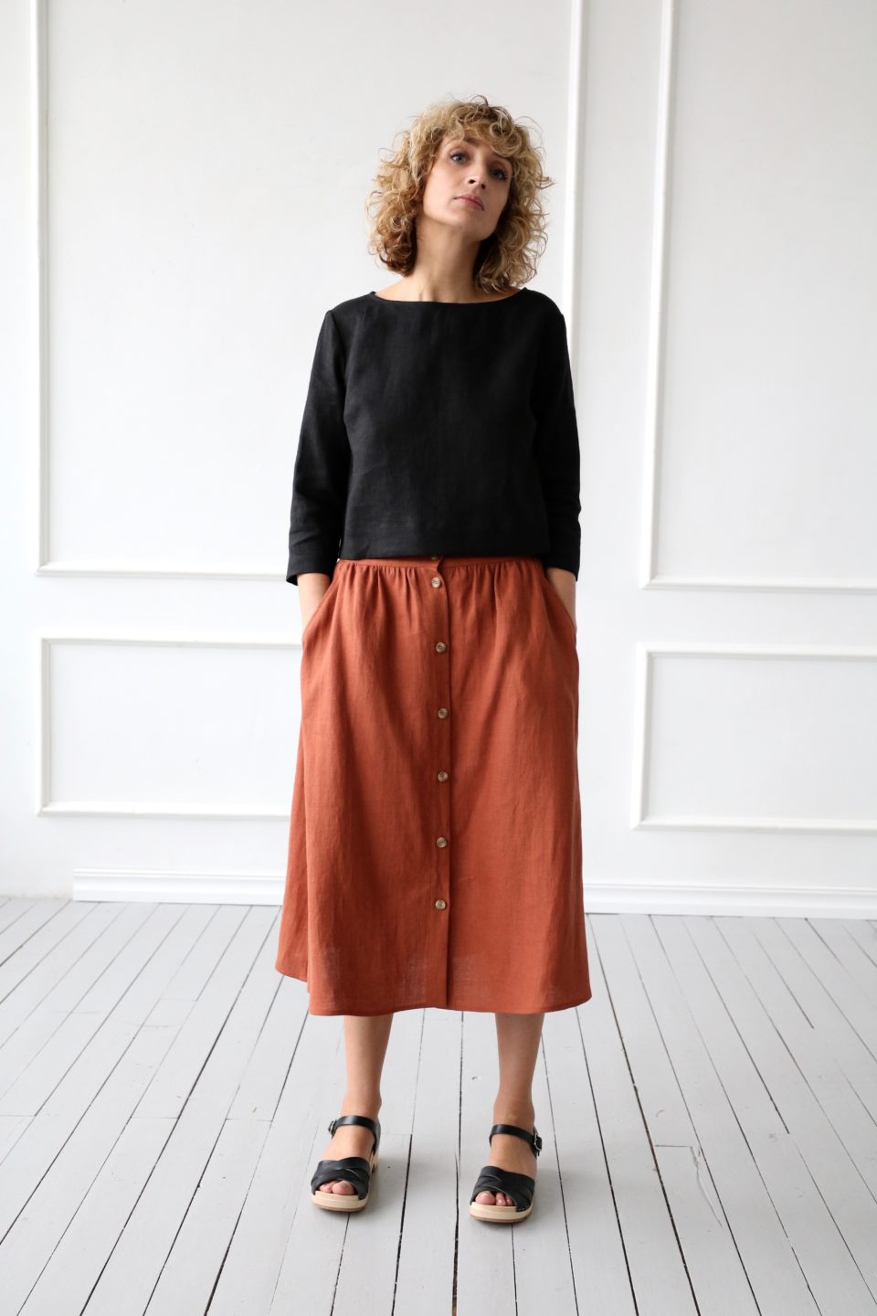 Cropped Hem Linen Top - Image 2