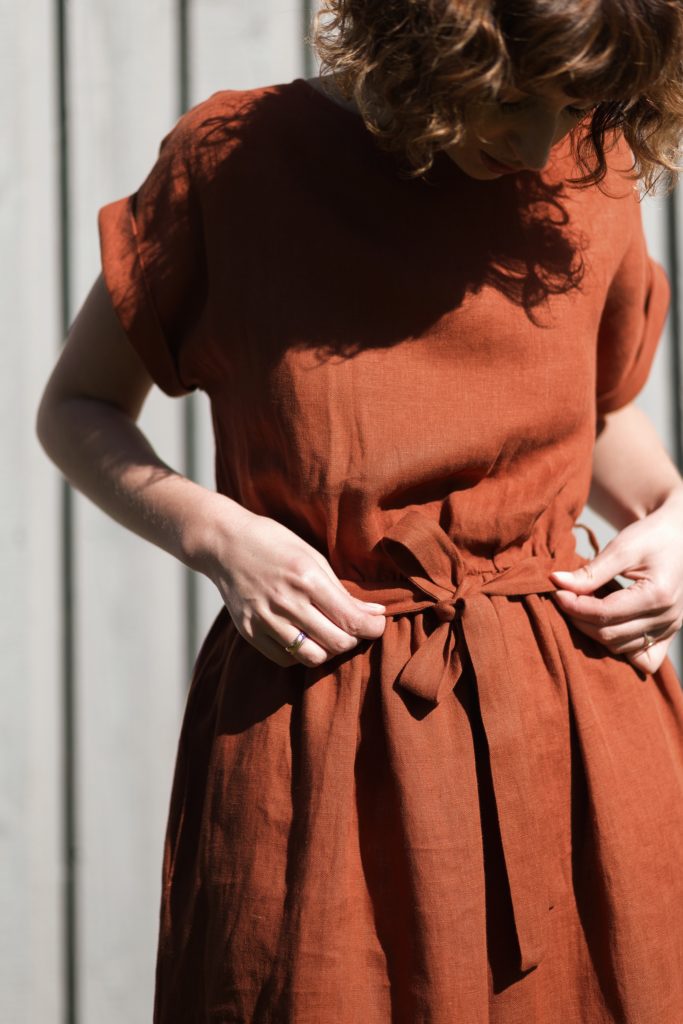 Redwood linen tie belt dress - Image 1