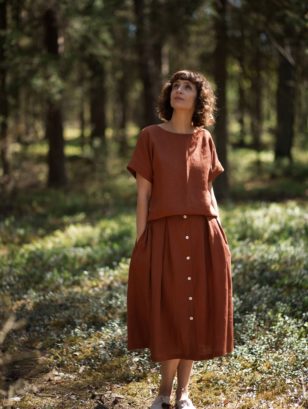 Full pleated linen skirt
