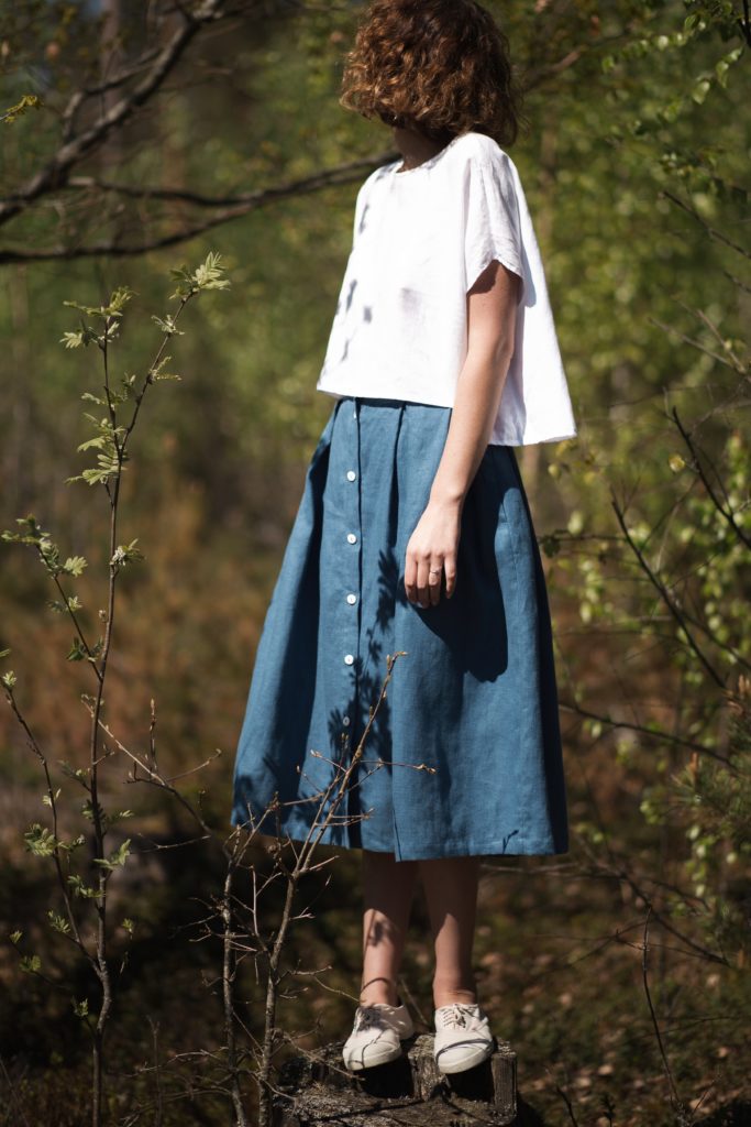 Midi Length Pleated Linen Skirt