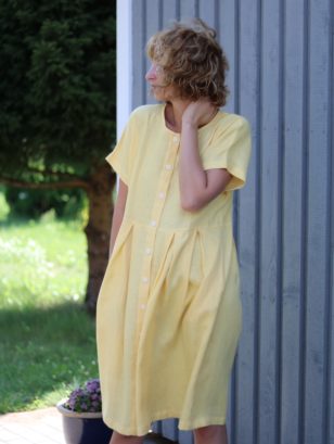 Linen pleated skirt dress with button closure
