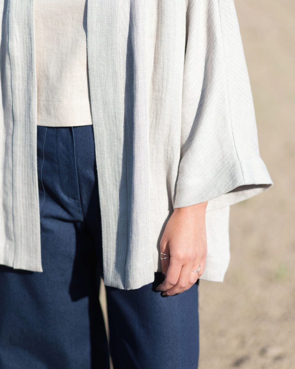 Linen jacket in a woven herringbone print - Image 3