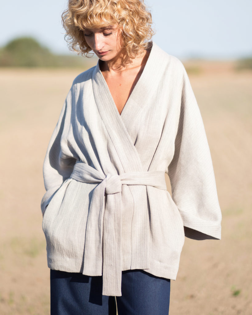 Linen jacket in a woven herringbone print