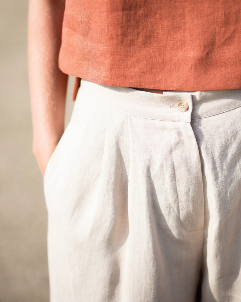 Wide leg linen trousers in a beige color - Image 2