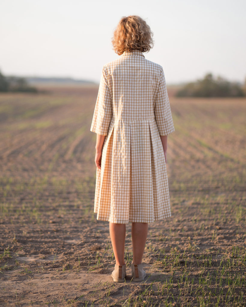 Checkered shirt dress with a pleated skirt - Image 3