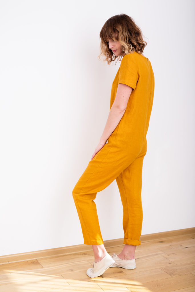 Classic short sleeve linen jumpsuit - Image 4