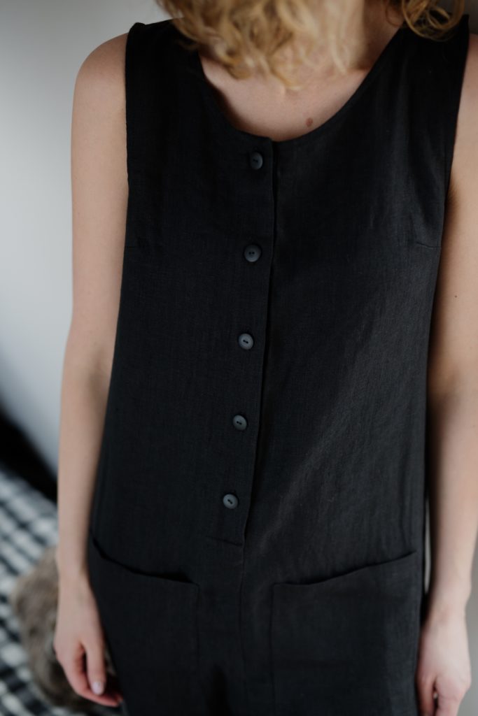 Sleeveless linen jumpsuit - Image 1