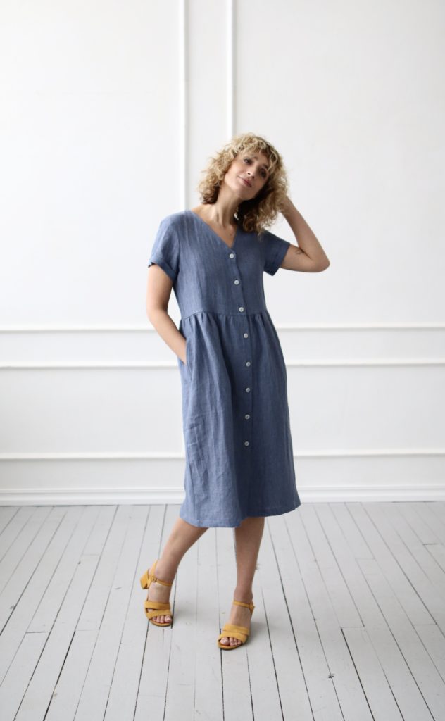 Linen dress with button closure - Image 4
