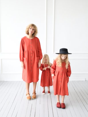 Linen patch pockets matching dresses set