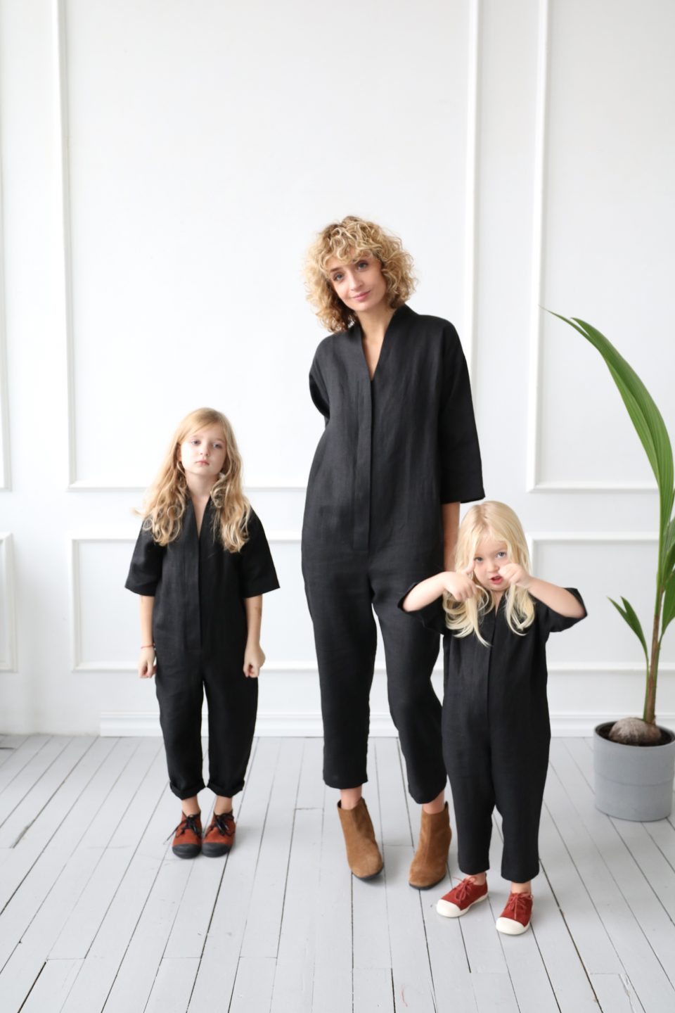Matching linen jumpsuits set - Image 3