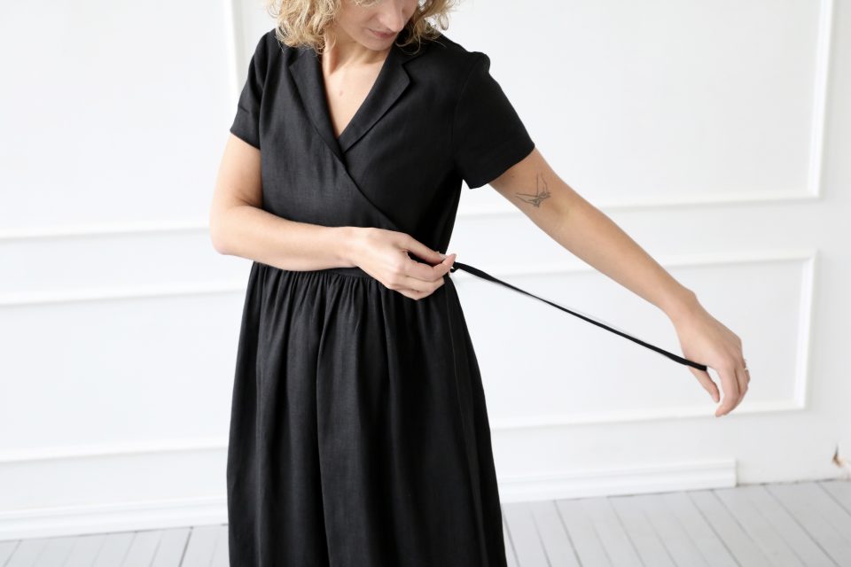 Loose fit linen wrap dress - Image 4