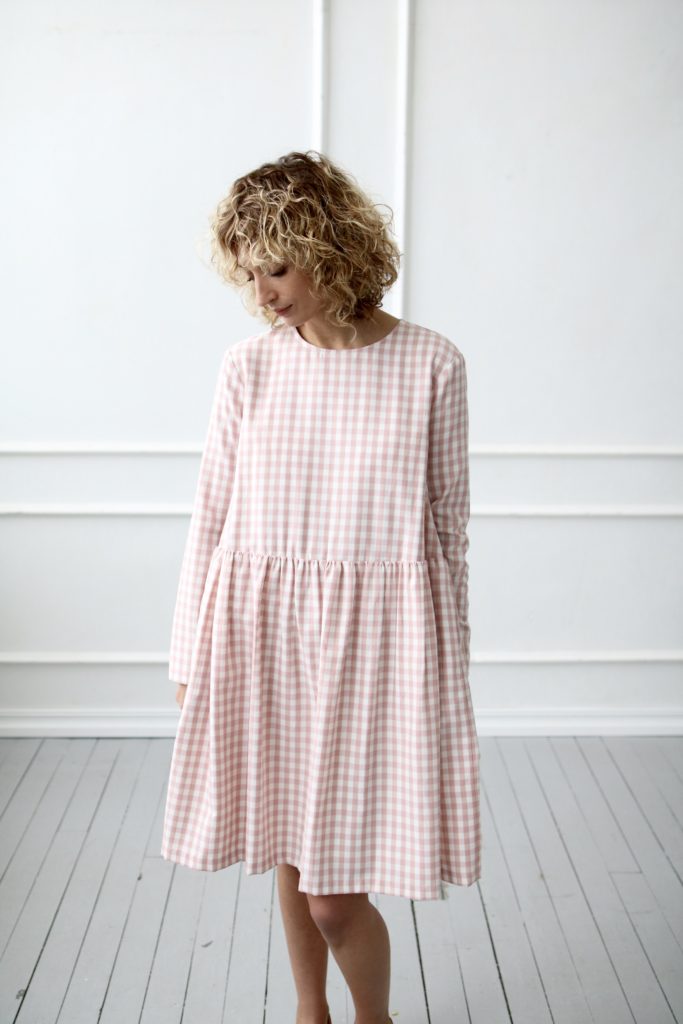 Smock dress in dusty rose checks - Image 1