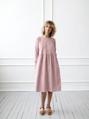 Corduroy loose fit dress in vintage rose | Dress | Sustainable clothing | OffOn clothing