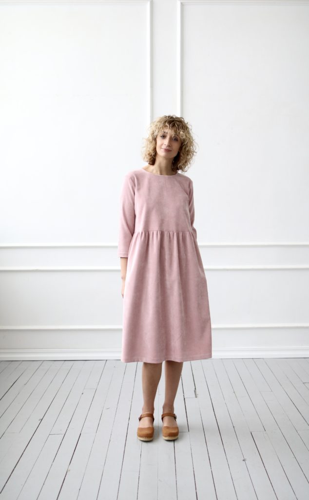 Corduroy loose fit dress in vintage rose | Dress | Sustainable clothing | OffOn clothing