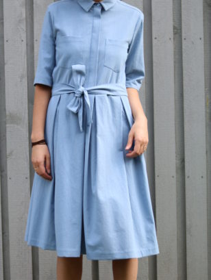 Porcelain blue shirt collar dress