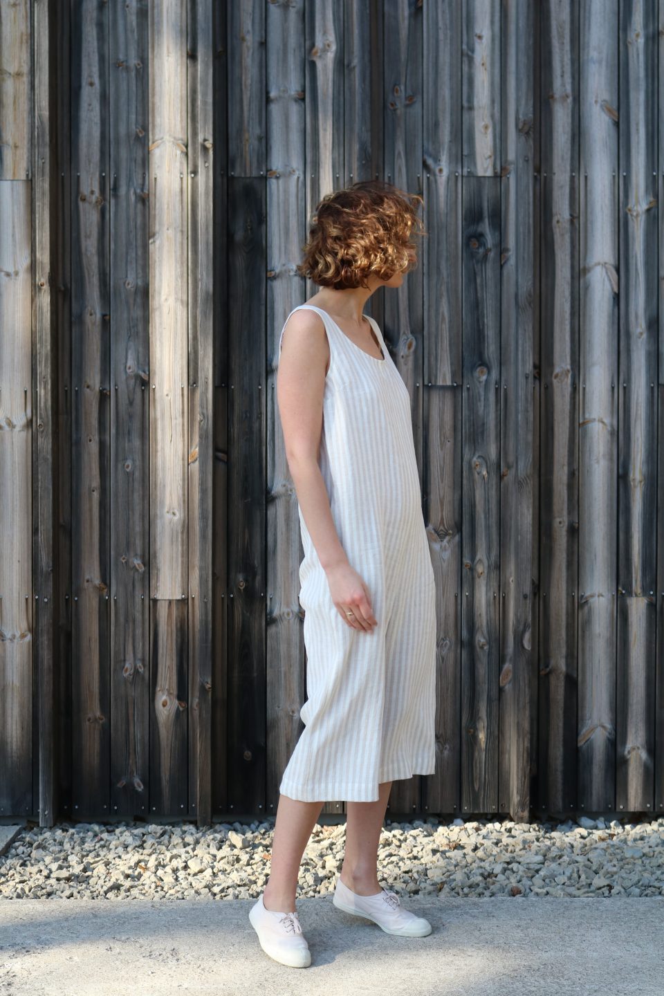 Sleeveless Wide Leg Linen Jumpsuit - Image 2