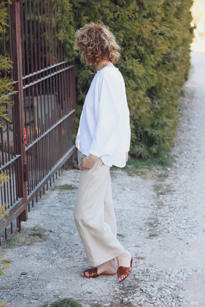 Wide leg linen culottes in beige - Image 3