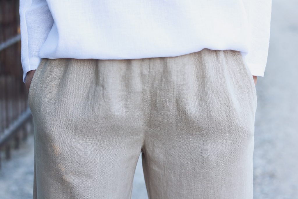 Wide leg linen culottes in beige - Image 4