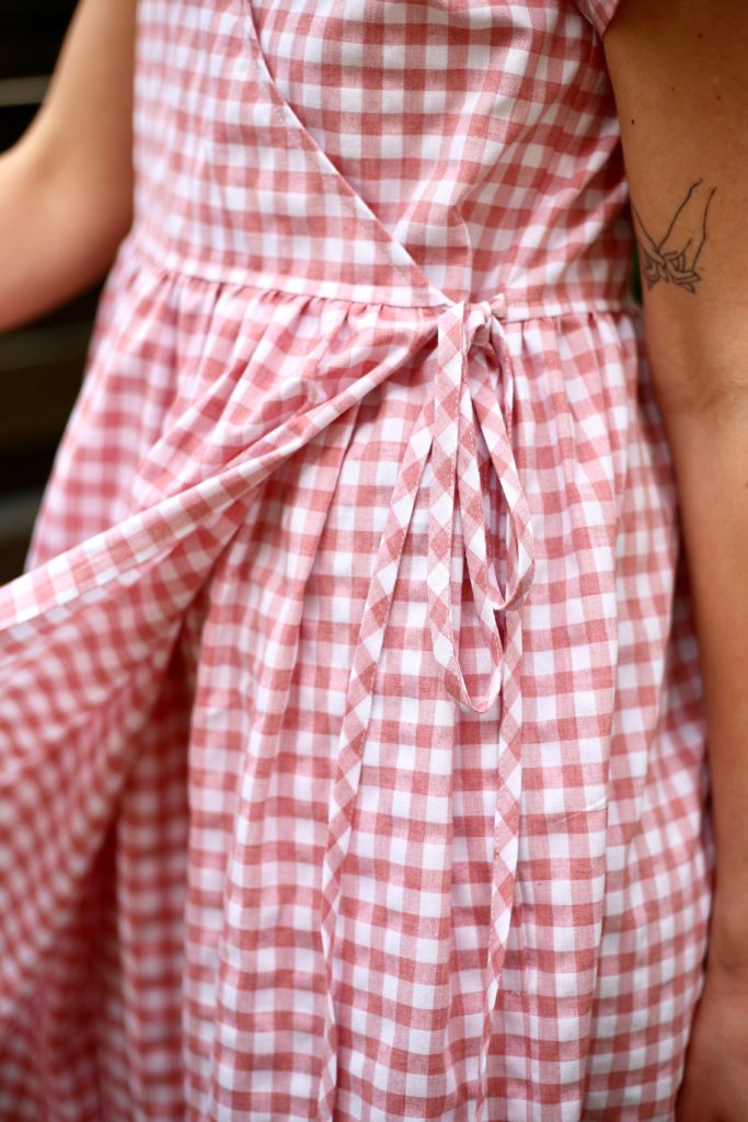 Gingham cotton wrap dress - Image 5