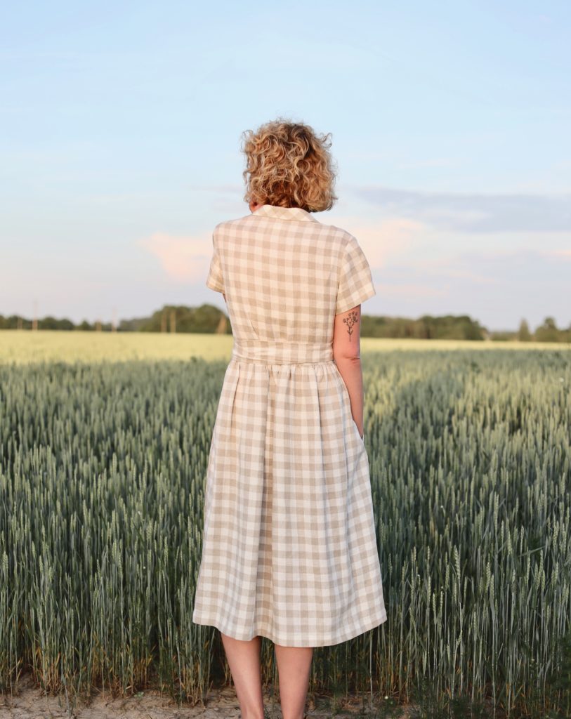 Linen wrap dress in checks - Image 1