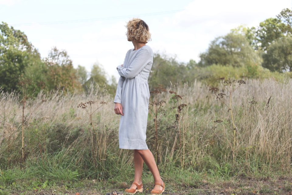 Grey fitted long sleeve linen dress - Image 1