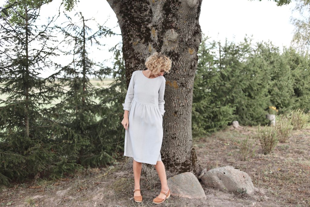 Grey fitted long sleeve linen dress