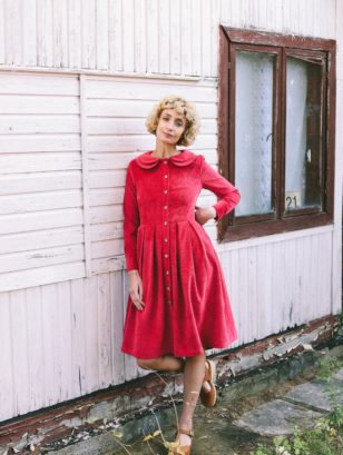 Fitted Corduroy Long Sleeve Dress | Dress | Sustainable clothing | OffOn clothing