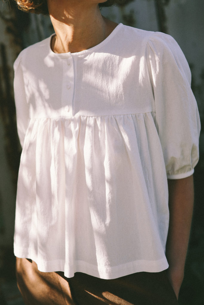 White Puffy Sleeve Cotton Blouse - Image 3