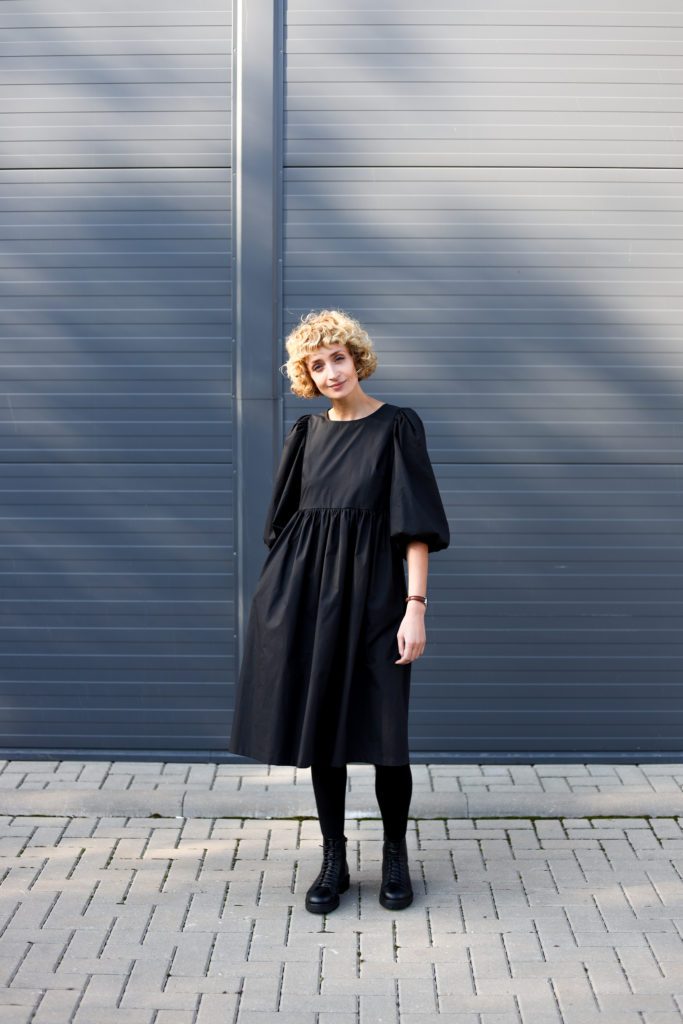 Puffy sleeve empire waist dress | Dress | Sustainable clothing | OffOn clothing