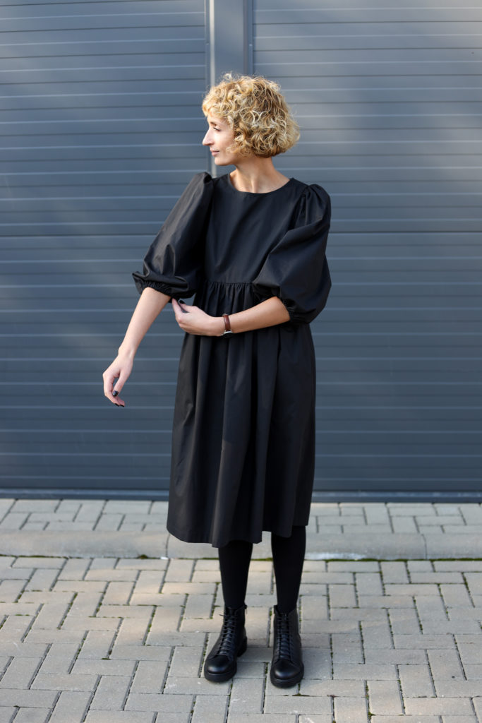 Puffy sleeve empire waist dress - Image 1