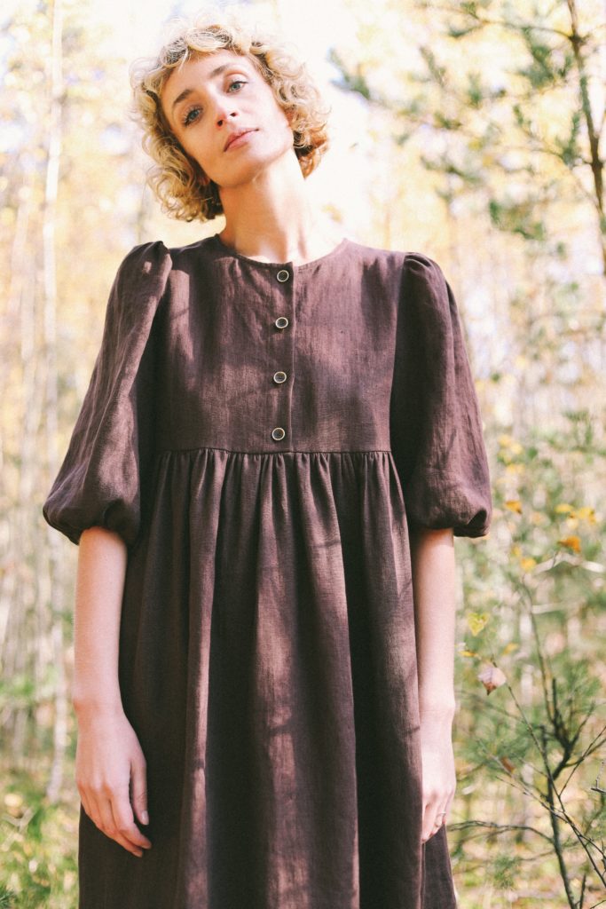 Empire waist puffy sleeve linen dress - Image 2