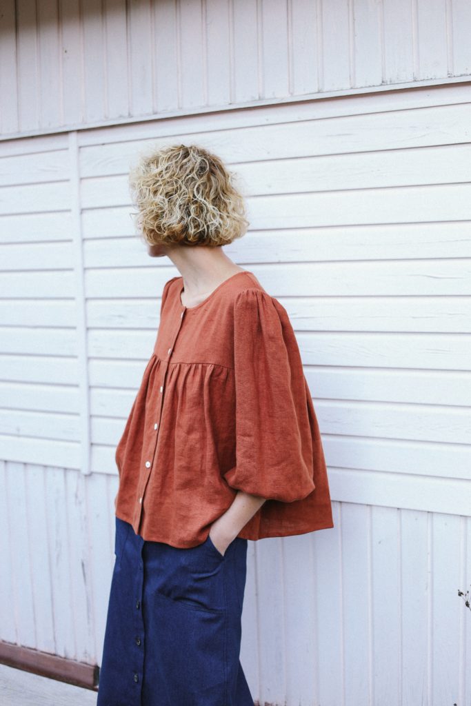 Linen puffy sleeve blouse