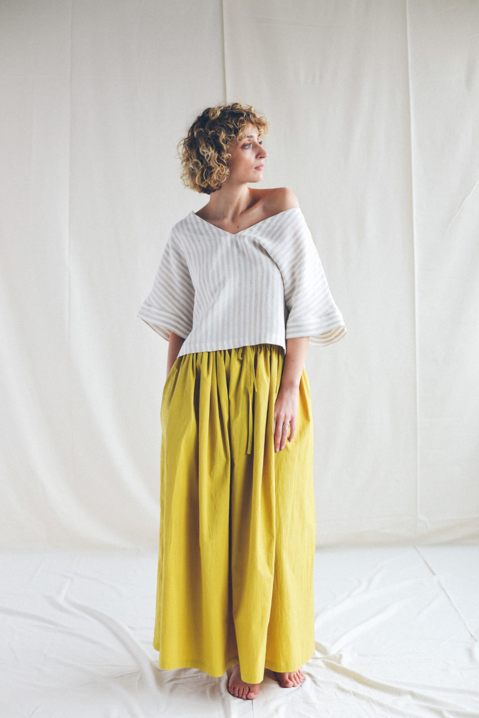 Oversized V neck linen blouse - Image 1