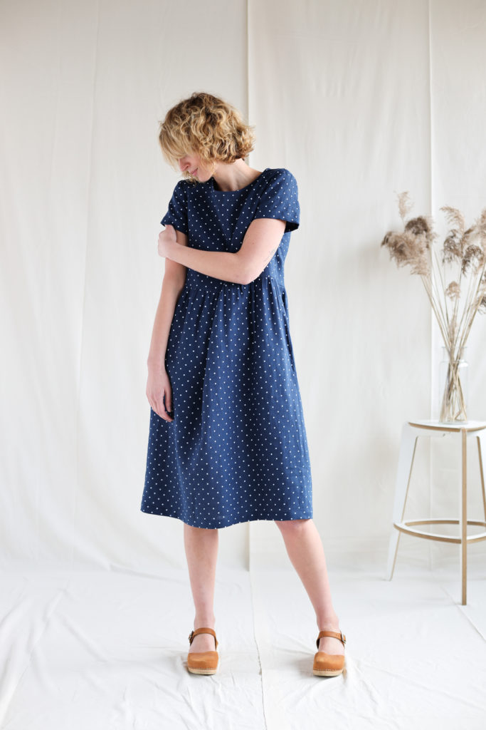 Loose MIDI linen dress in Polka Dot - Image 1
