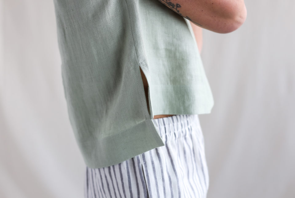 Cropped hem linen blouse - Image 5