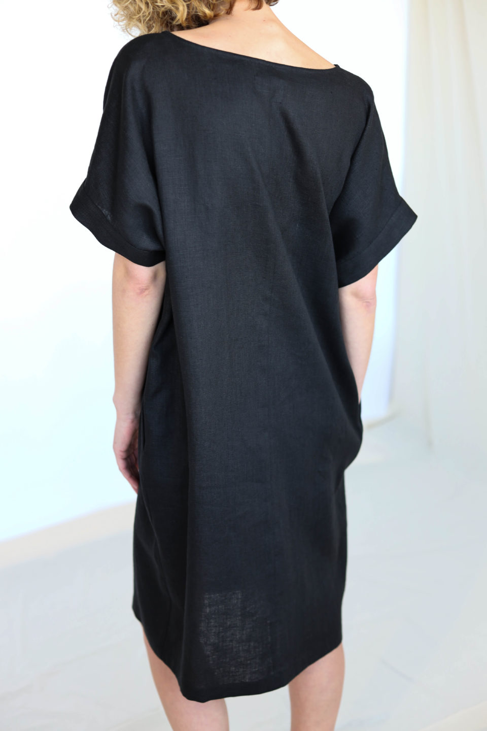 Loose fit linen tunic dress - Image 4