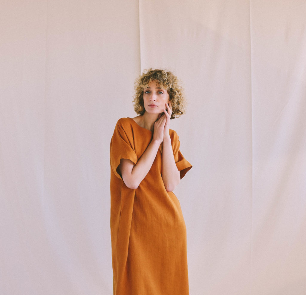Loose fit linen tunic dress - Image 2
