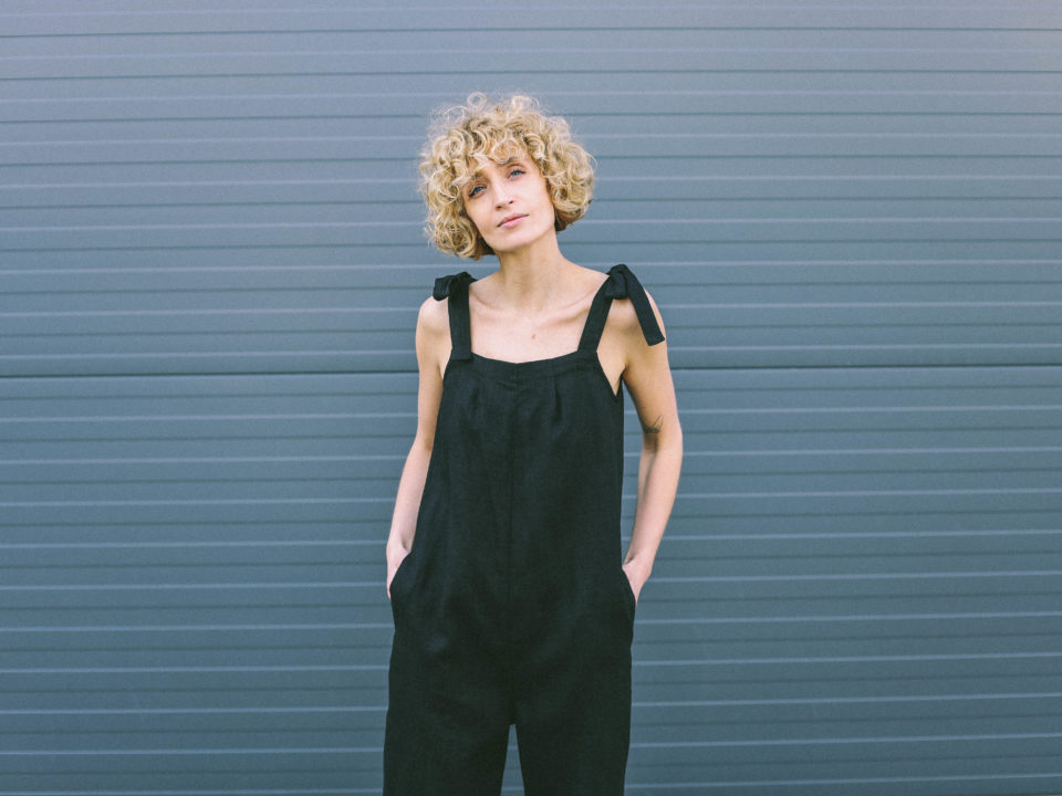 Linen Tie-strap jumpsuit - Image 4