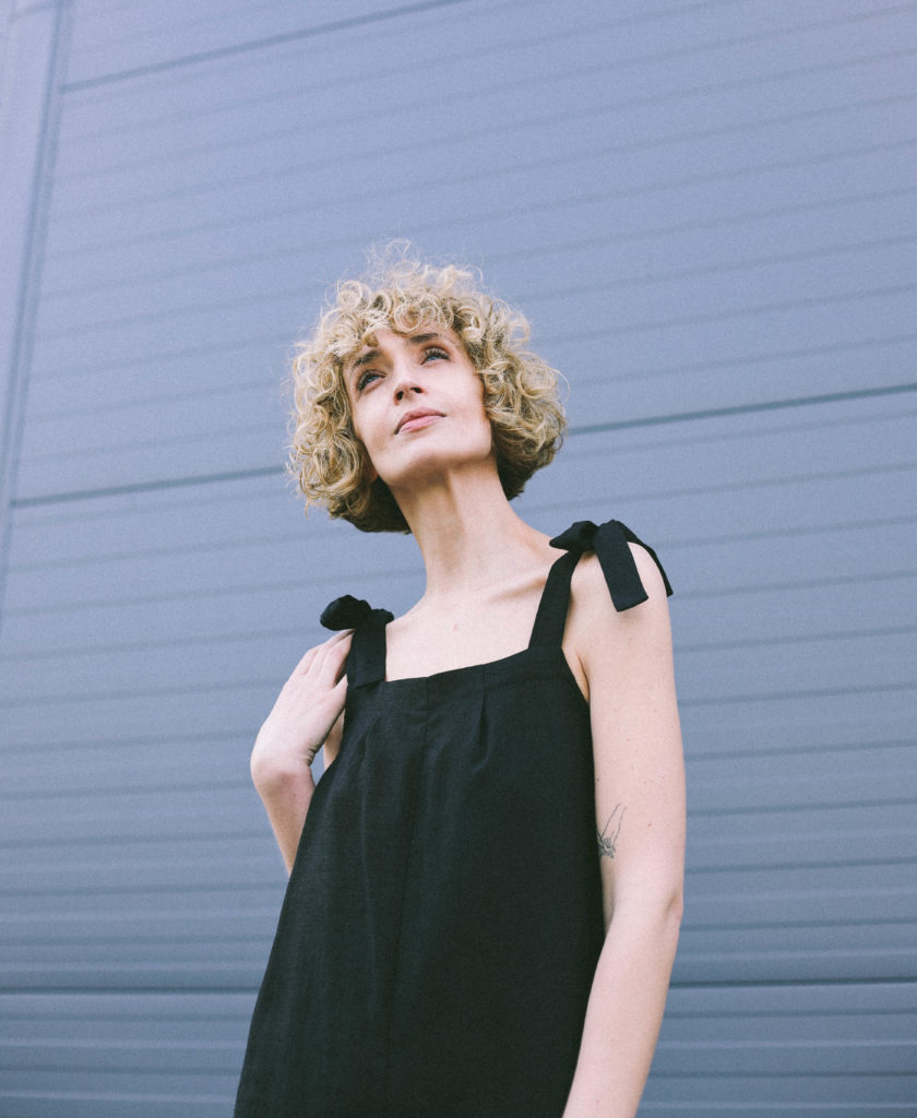 Linen Tie-strap jumpsuit - Image 2