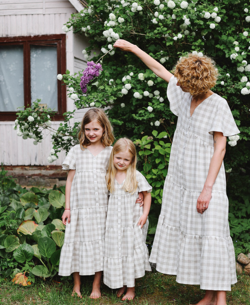 Linen mommy and me checkered dress - Image 5