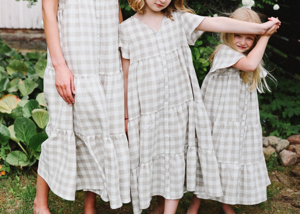 Linen mommy and me checkered dress - Image 6