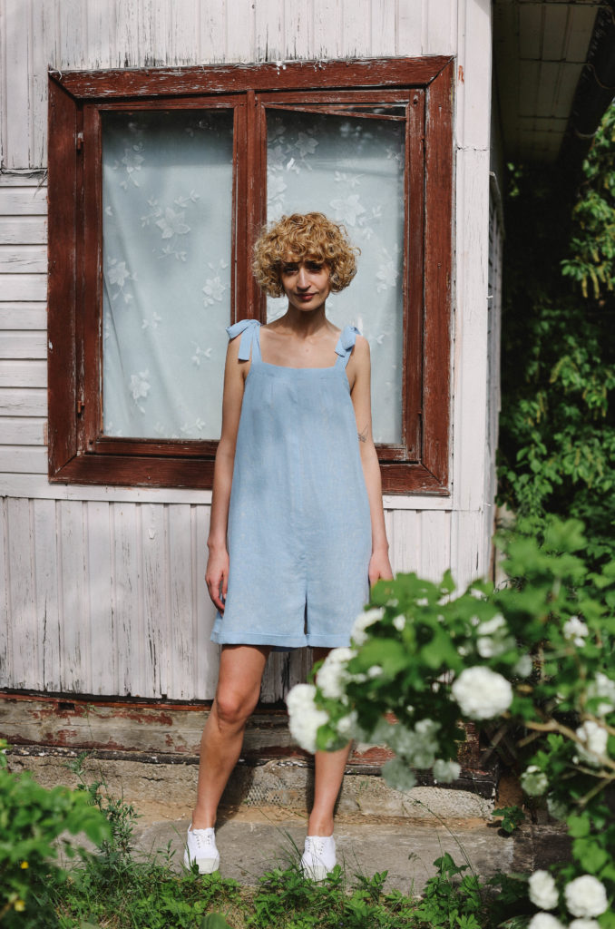 Linen adjustable tie-strap playsuit - Image 4