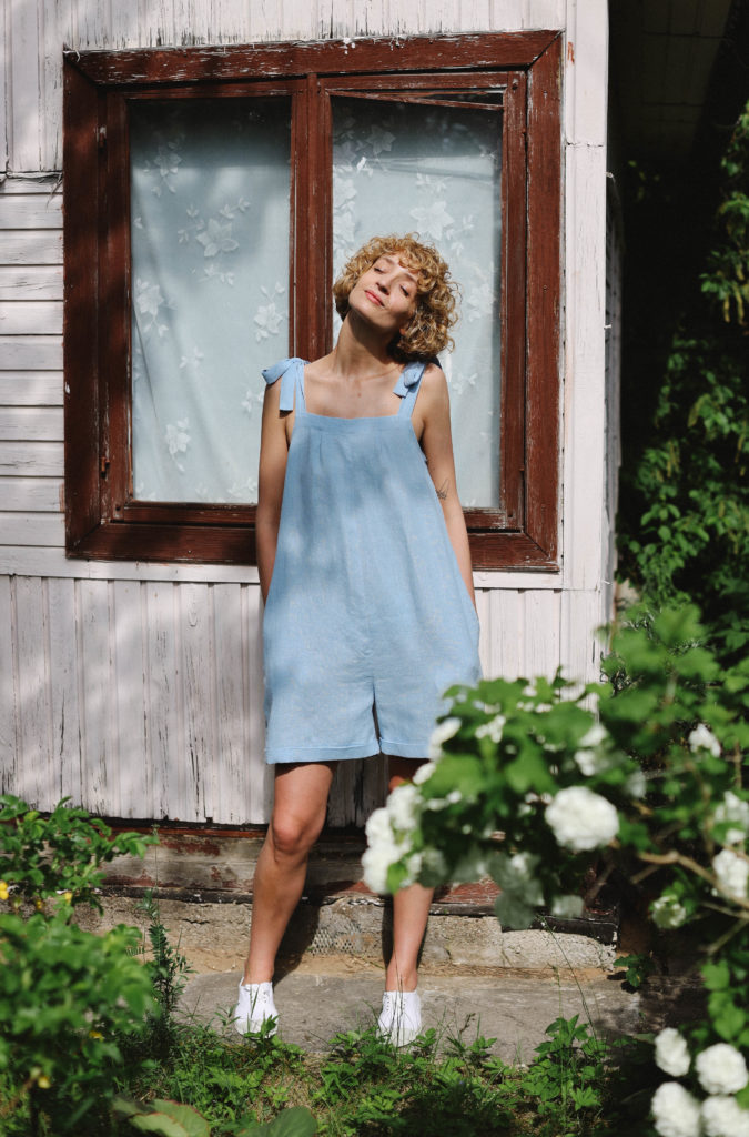 Linen adjustable tie-strap playsuit - Image 1
