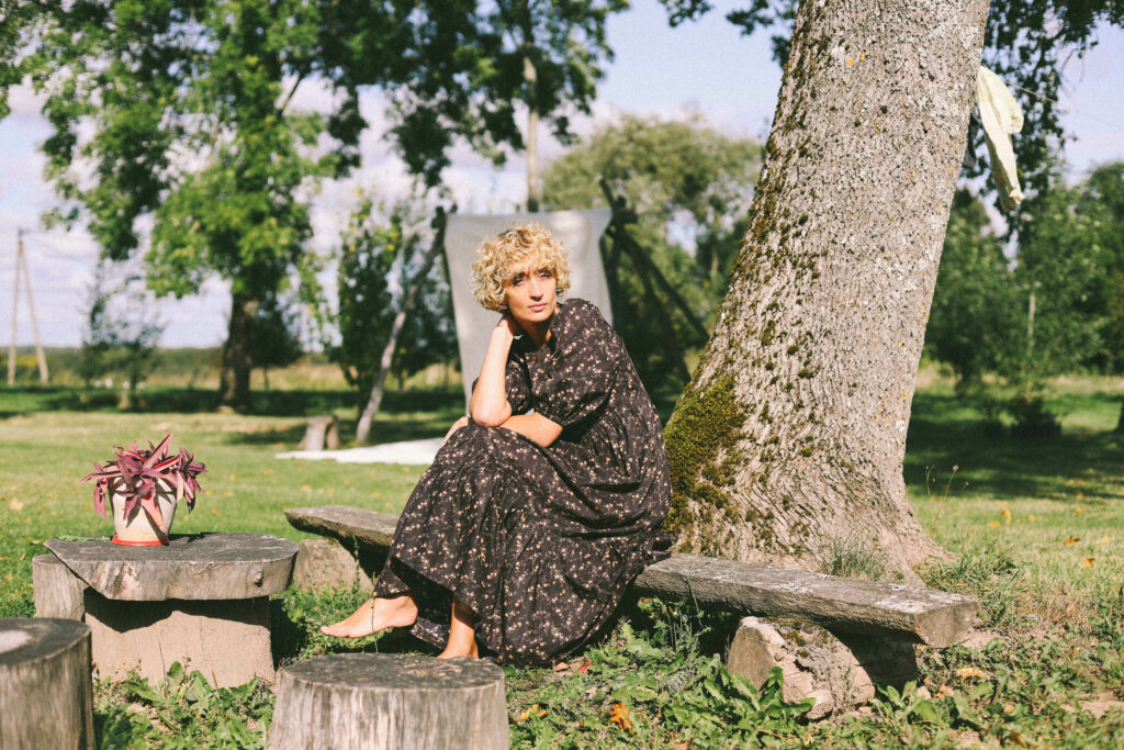 Maxi flower print cotton dress - Image 5