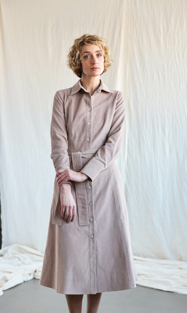 Needlecord fitted silhouette dress Bonnie | Dress | Sustainable clothing | OffOn clothing