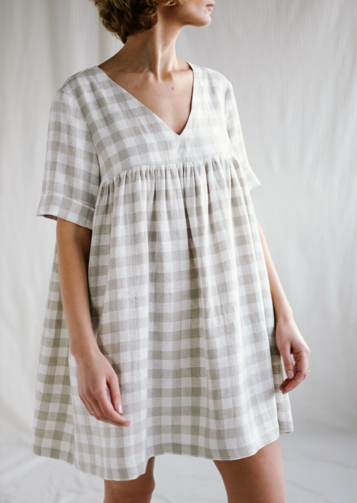 Checkered linen smock mini dress CECILE - Image 1