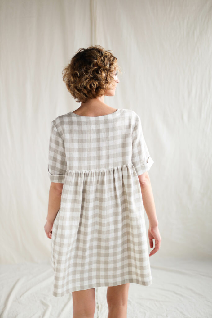 Checkered linen smock mini dress CECILE - Image 3