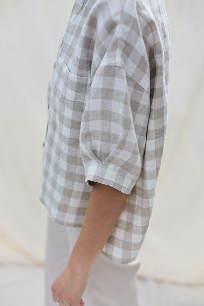 Linen V-neck loose fit shirt Polly - Image 1